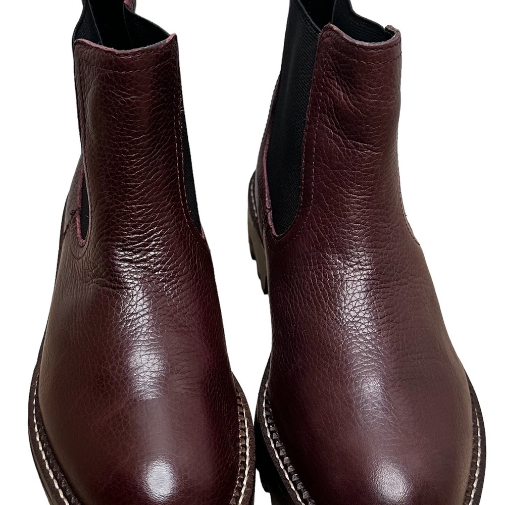 Caslon Miller Boots in burgundy red in 4 1/2